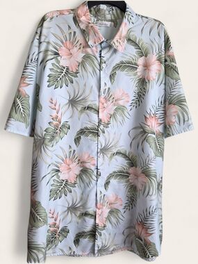 Men's Light Blue Floral Short-Sleeve Button-Down Shirt - Casual Tropical Print